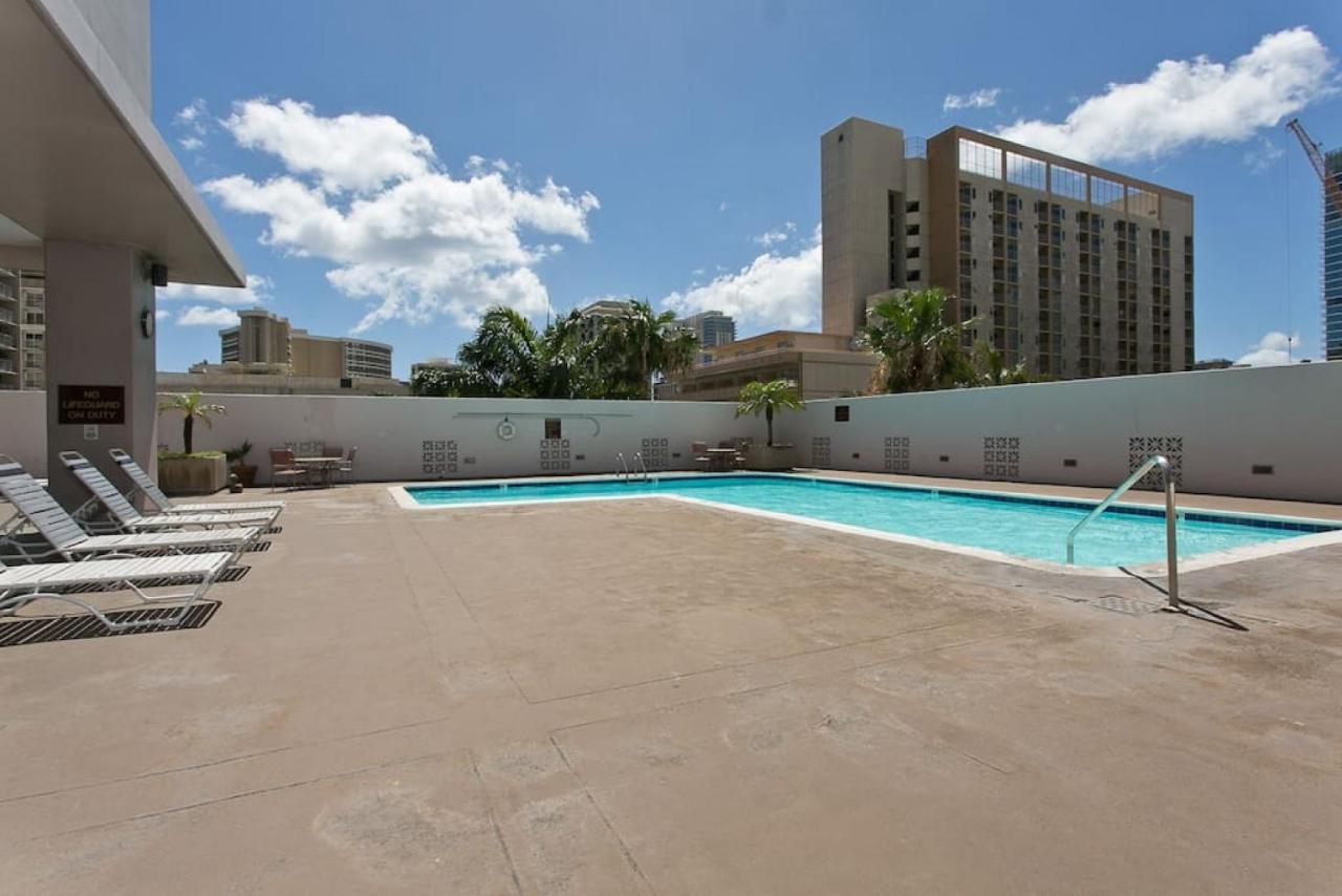 Royal Kuhio 2303 - Spacious Studio With Stunning Mountain Views In The Heart Of Waikiki! Villa Honolulu Exterior photo